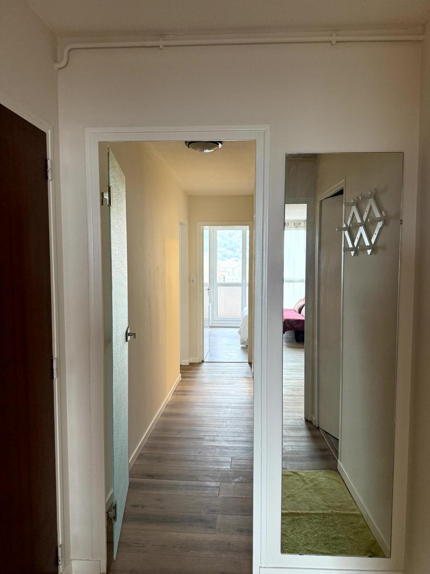 Appartement 4P 70M2 Plein Centre Avec Parking Αζάν Εξωτερικό φωτογραφία